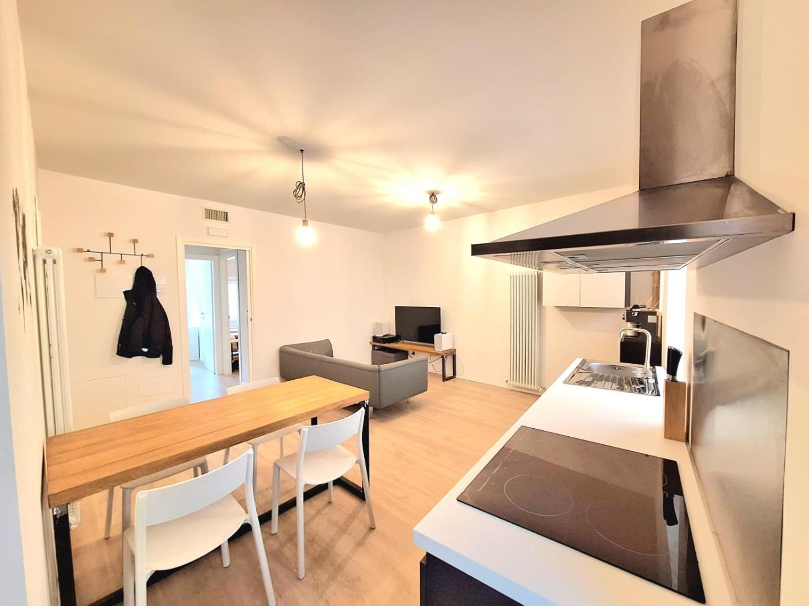 Varano 7 Ancona Exteriör bild